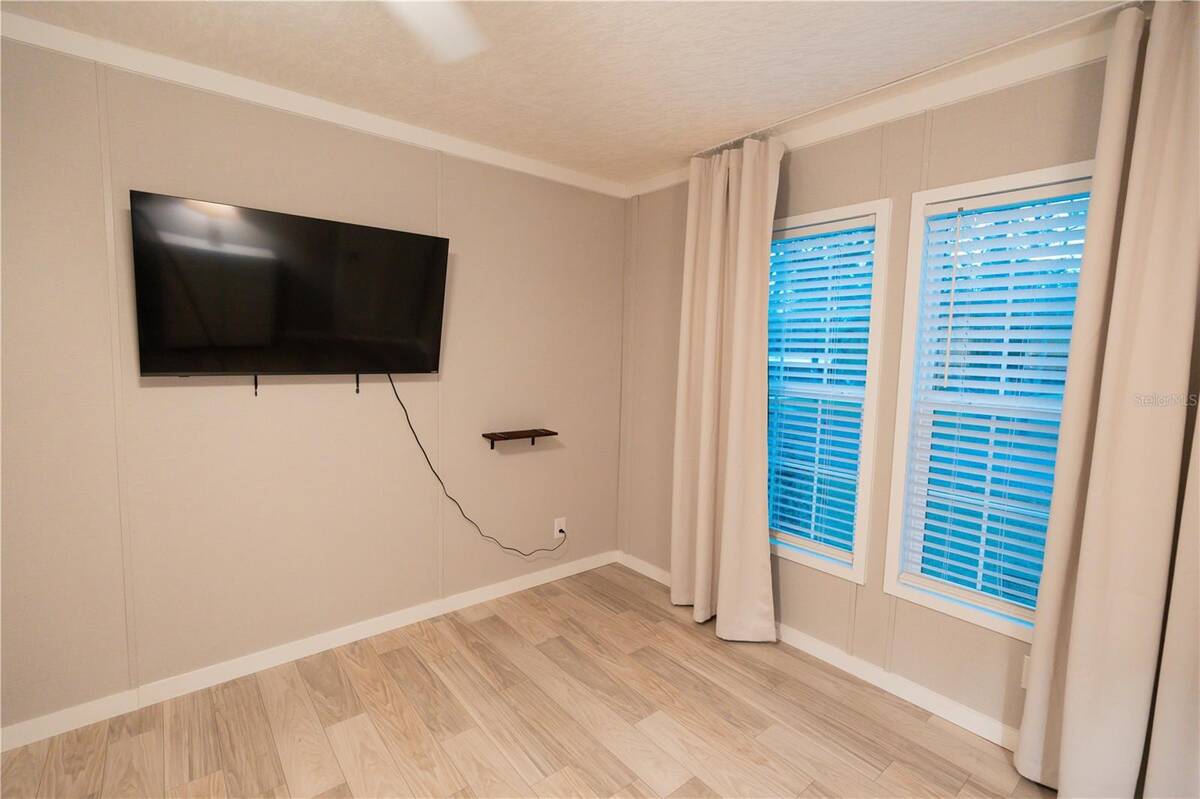 7670 Ne 97th Court, Bronson, FL 32621