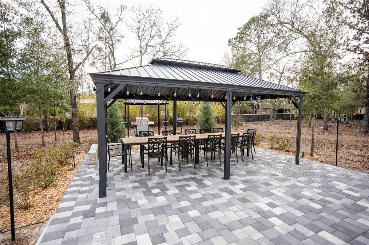 7670 Ne 97th Court, Bronson, FL 32621