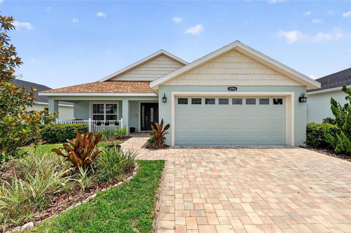 12591 Ne 49th Drive, Oxford, FL 34484