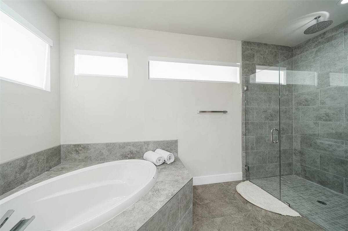 1638 Nw 36th Place, Cape Coral, FL 33993