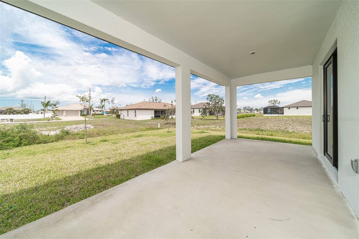 1638 Nw 36th Place, Cape Coral, FL 33993