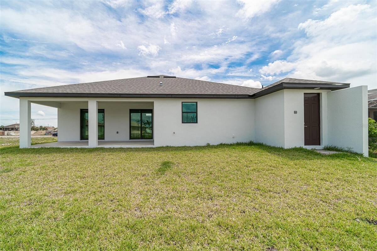 1638 Nw 36th Place, Cape Coral, FL 33993