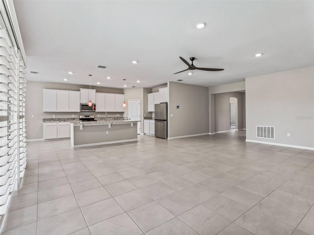 5208 Nw 46th Lane Road, Ocala, FL 34482