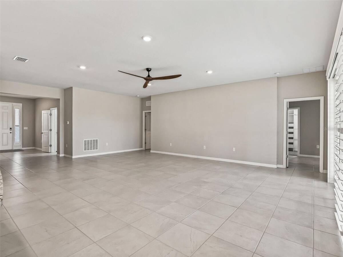 5208 Nw 46th Lane Road, Ocala, FL 34482