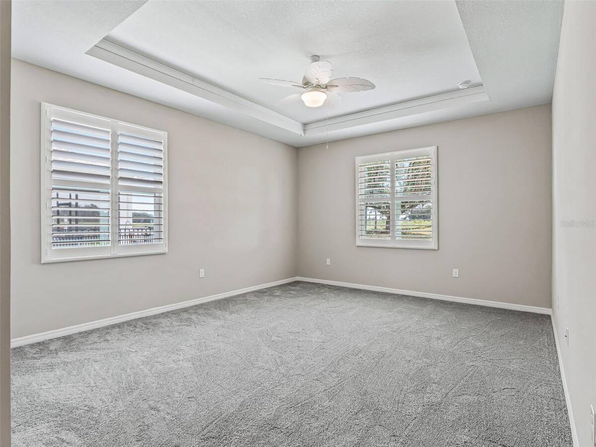 5208 Nw 46th Lane Road, Ocala, FL 34482