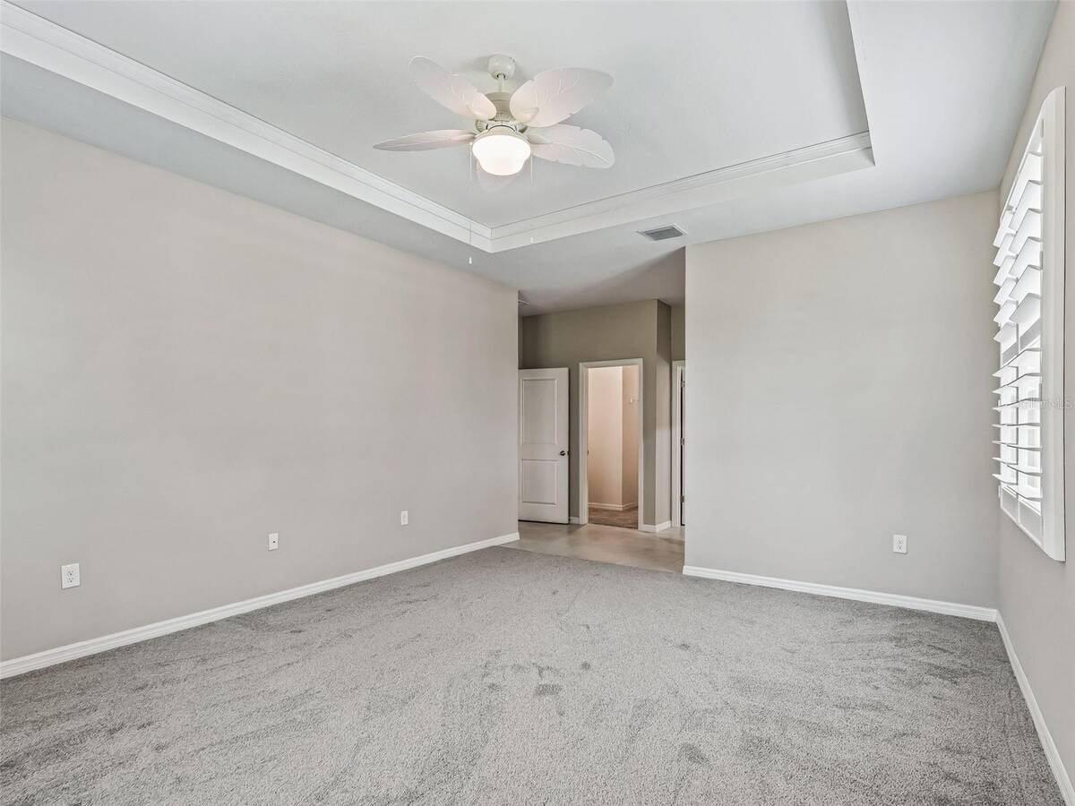 5208 Nw 46th Lane Road, Ocala, FL 34482