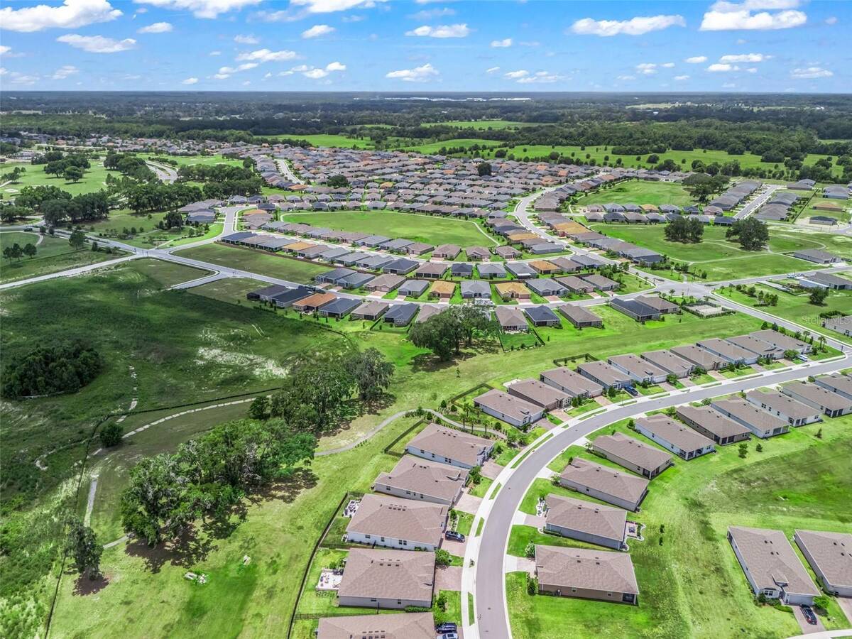 5208 Nw 46th Lane Road, Ocala, FL 34482