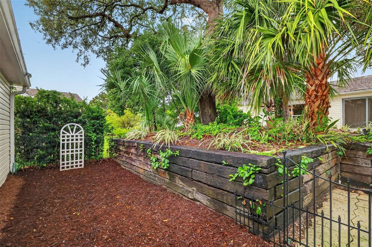 2795 Privada Drive, The Villages, FL 32162