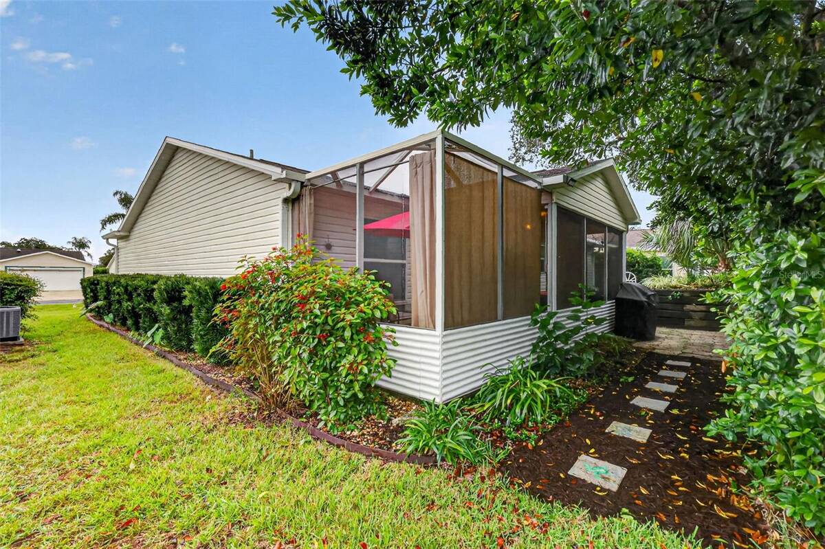2795 Privada Drive, The Villages, FL 32162