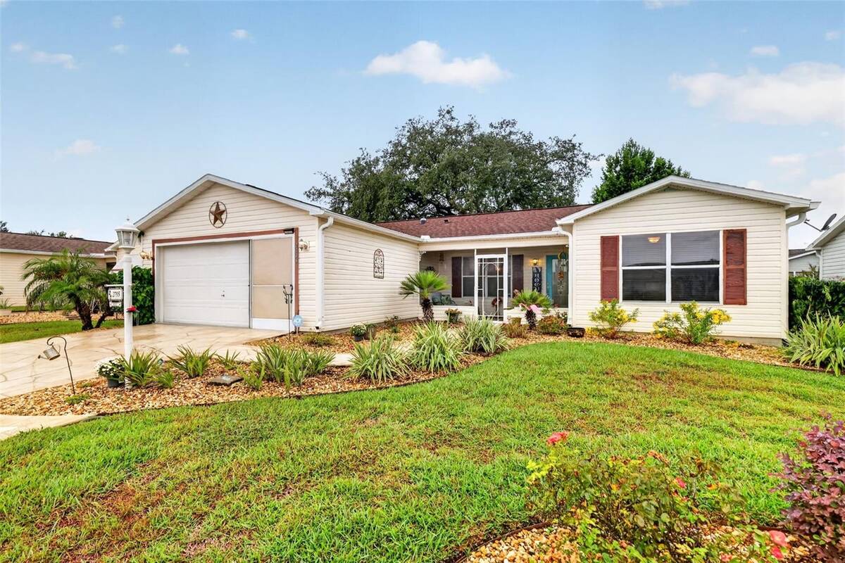 2795 Privada Drive, The Villages, FL 32162
