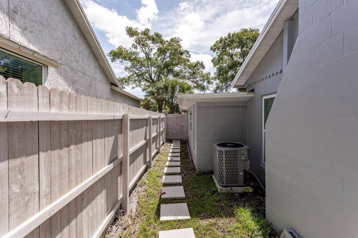 1050 Herman Avenue, Orlando, FL 32803