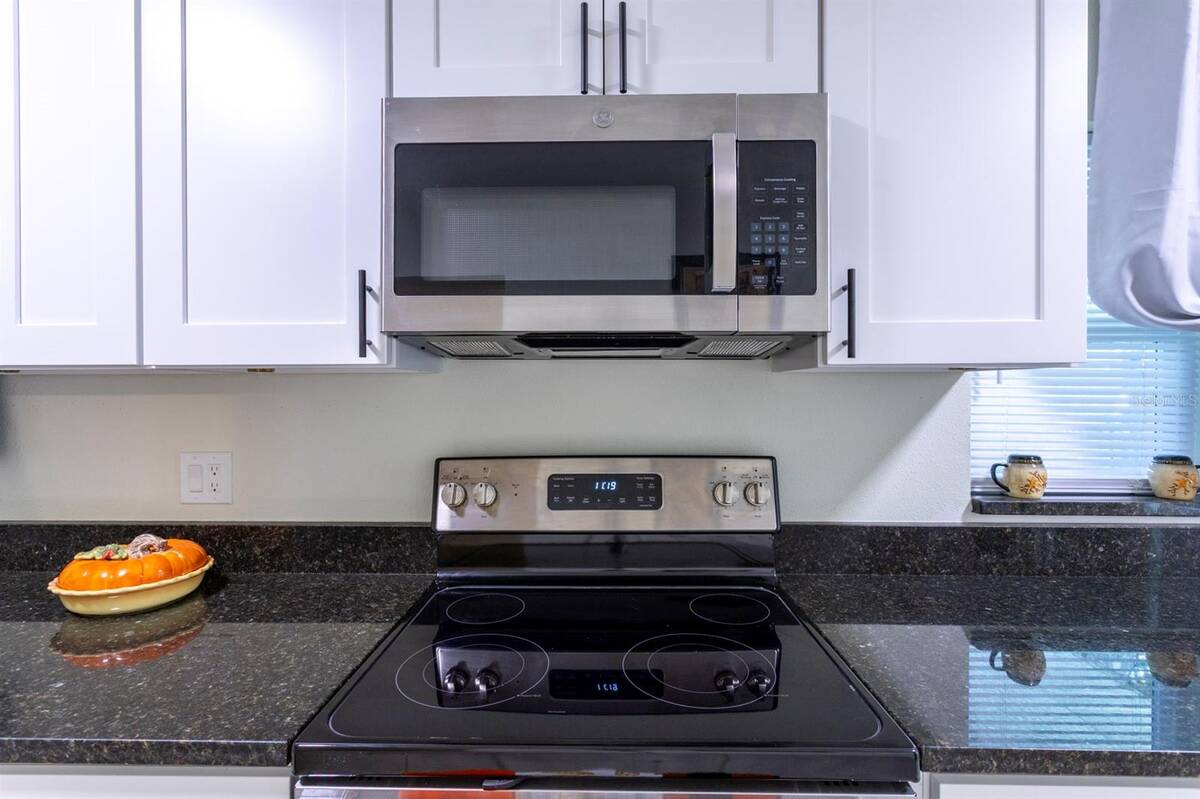 1050 Herman Avenue, Orlando, FL 32803
