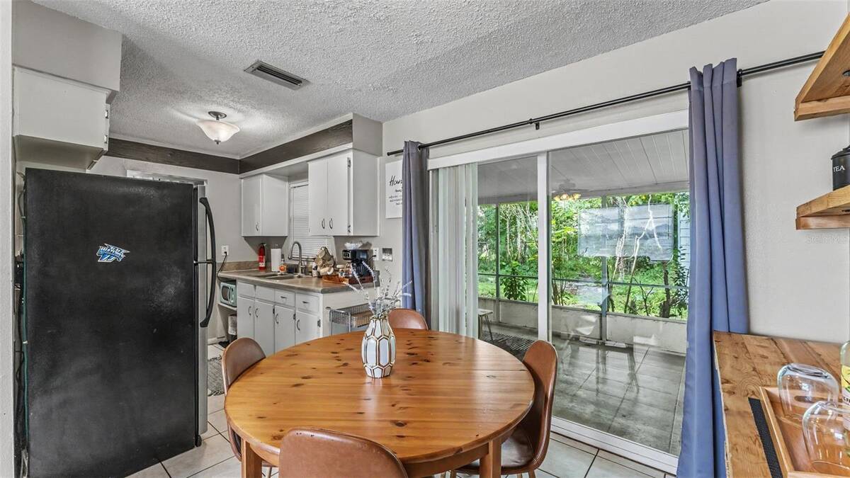 733-735 Longfellow Boulevard, Lakeland, FL 33801
