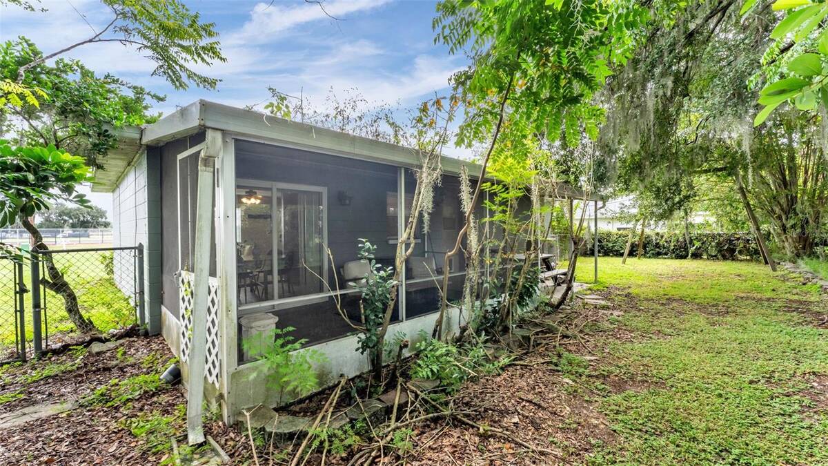 733-735 Longfellow Boulevard, Lakeland, FL 33801