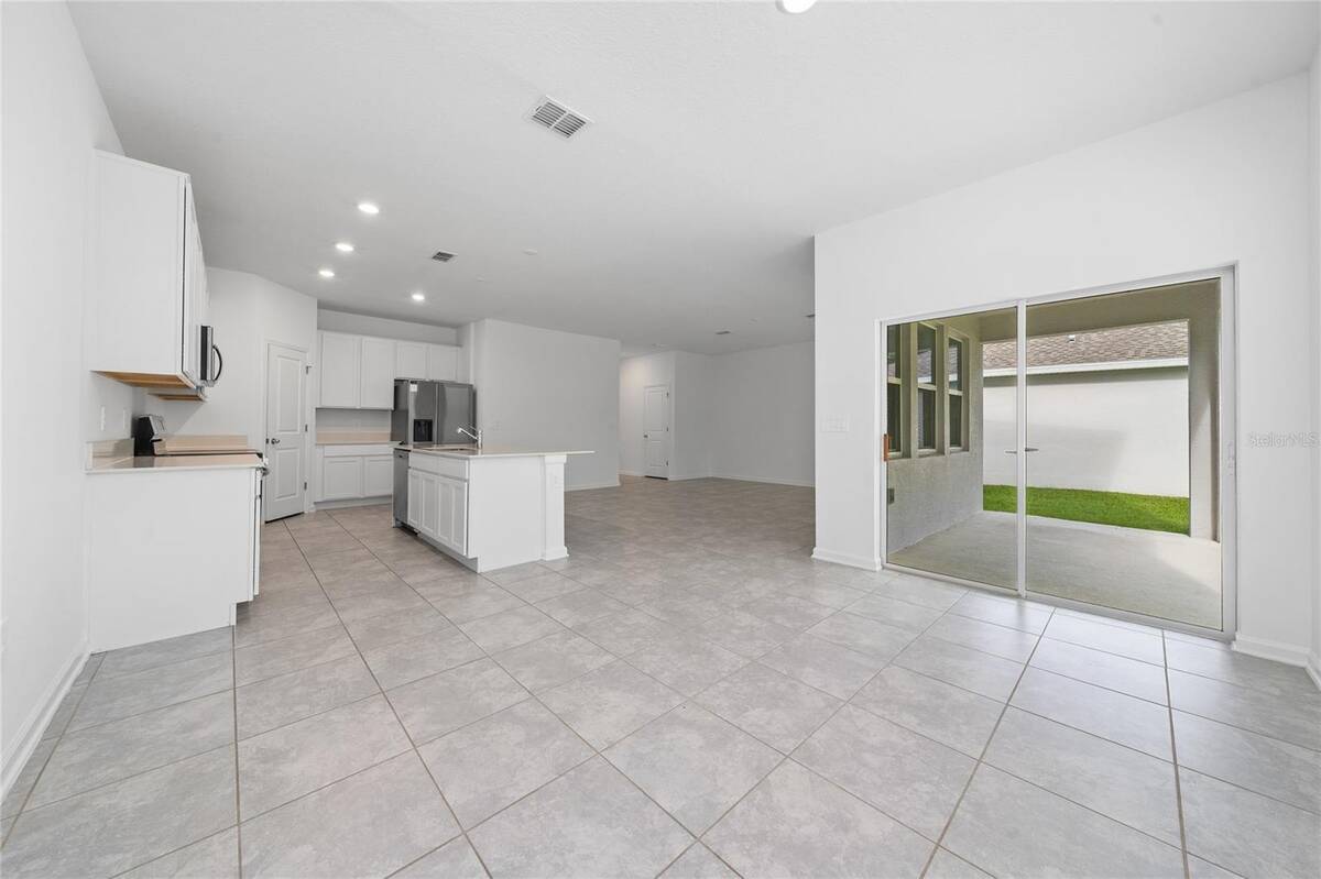 4385 Twisted Twig Bend, Kissimmee, FL 34746