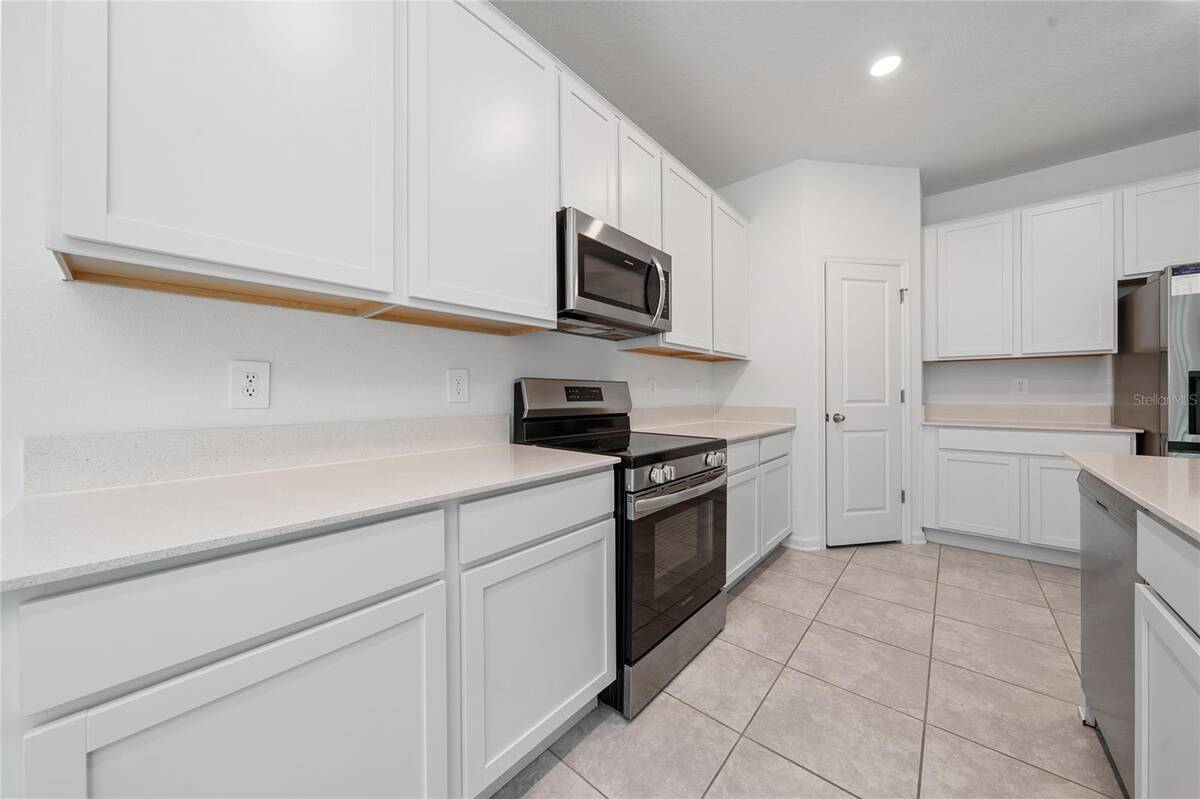 4385 Twisted Twig Bend, Kissimmee, FL 34746