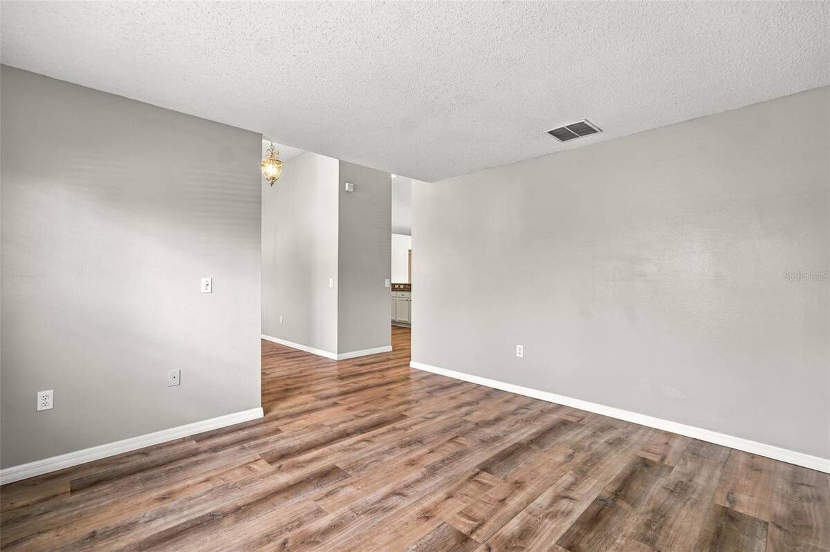 856 Franconville Court, Kissimmee, FL 34759