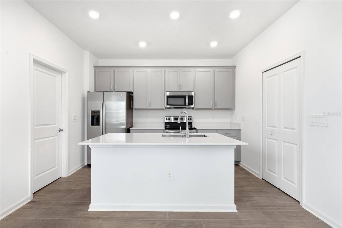 2579 Relaxing Lane, Kissimmee, FL 34744