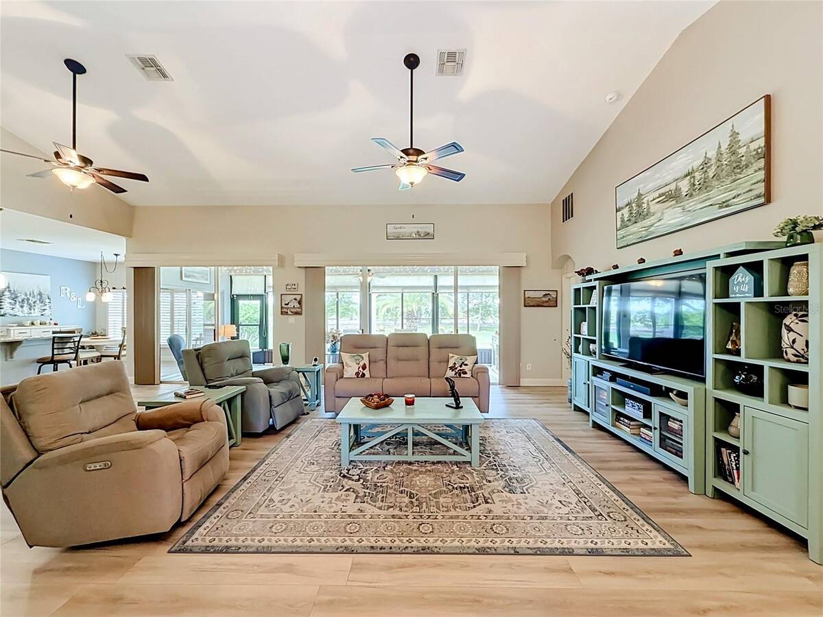 25543 Maurepas Lane, Leesburg, FL 34748