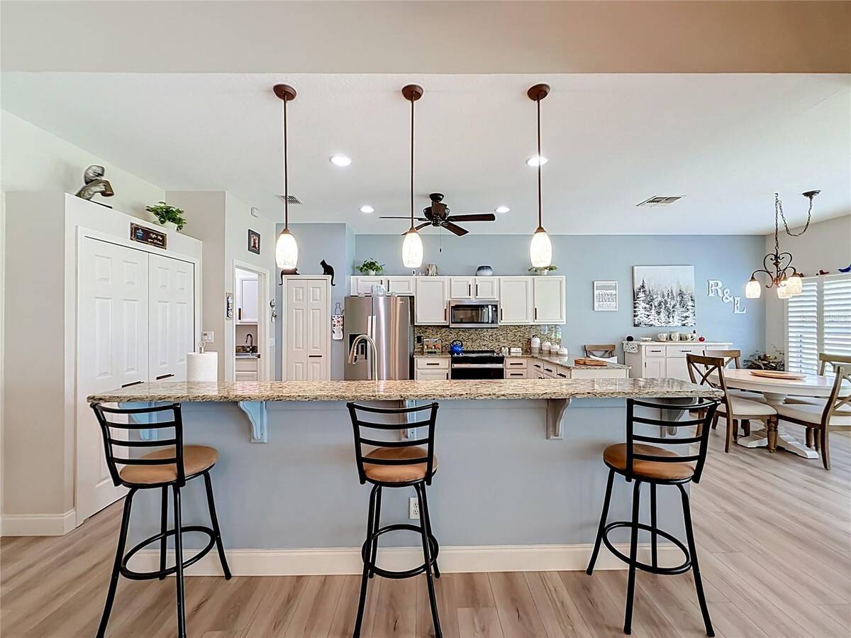 25543 Maurepas Lane, Leesburg, FL 34748