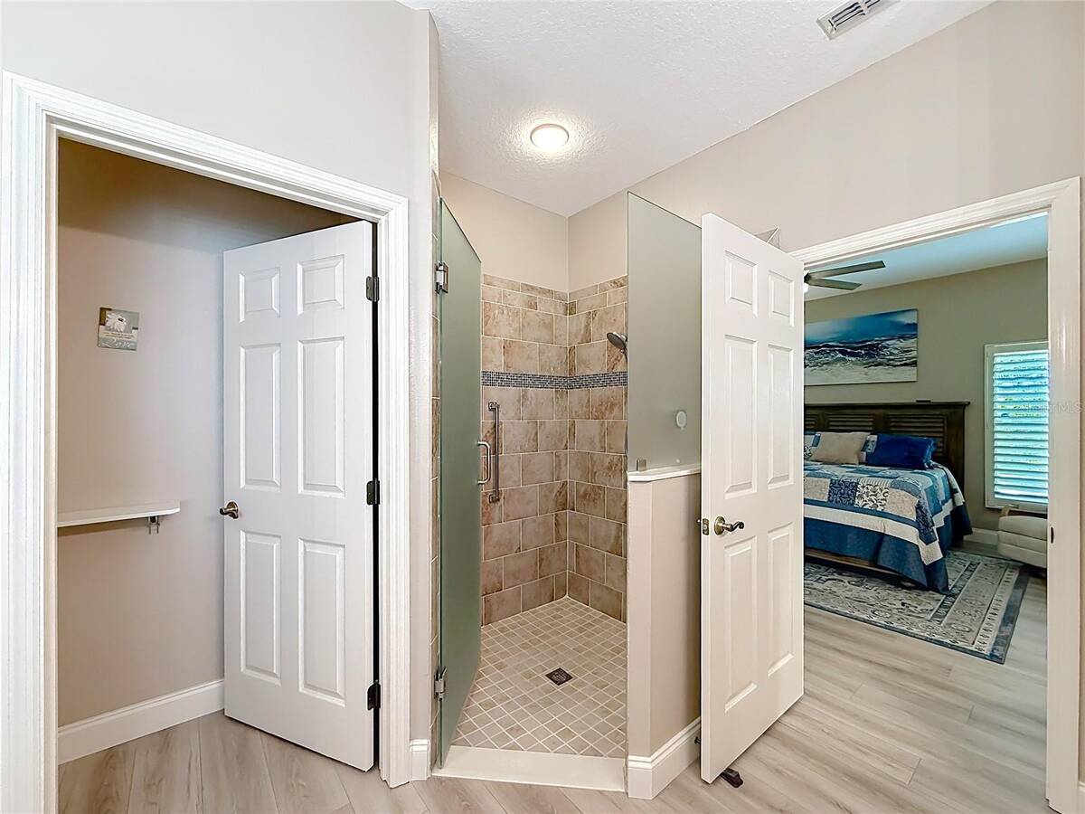 25543 Maurepas Lane, Leesburg, FL 34748