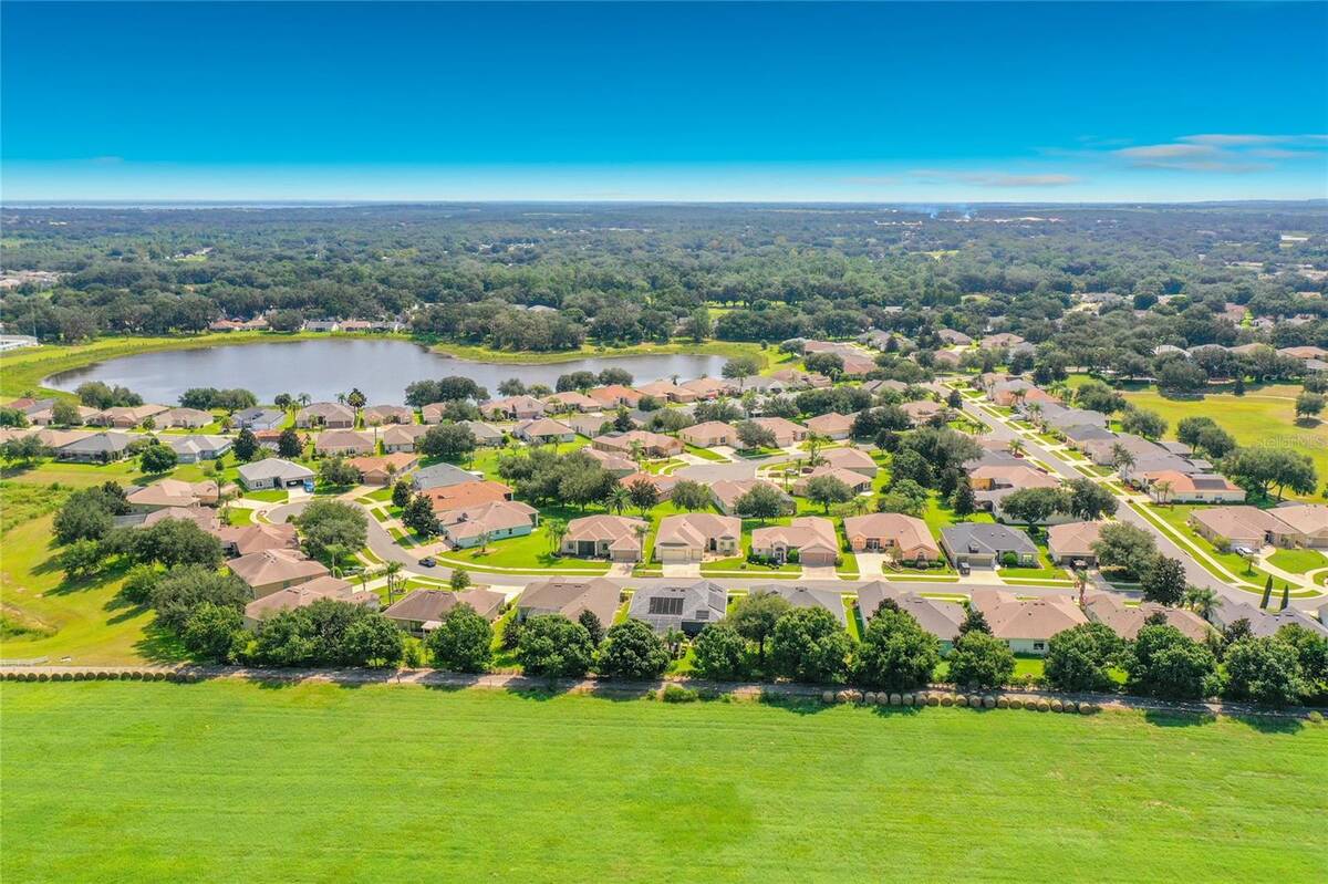 25543 Maurepas Lane, Leesburg, FL 34748