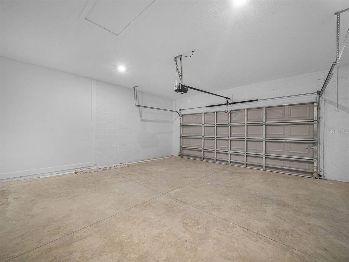 325 Costa Bravo Drive, Sebring, FL 33876