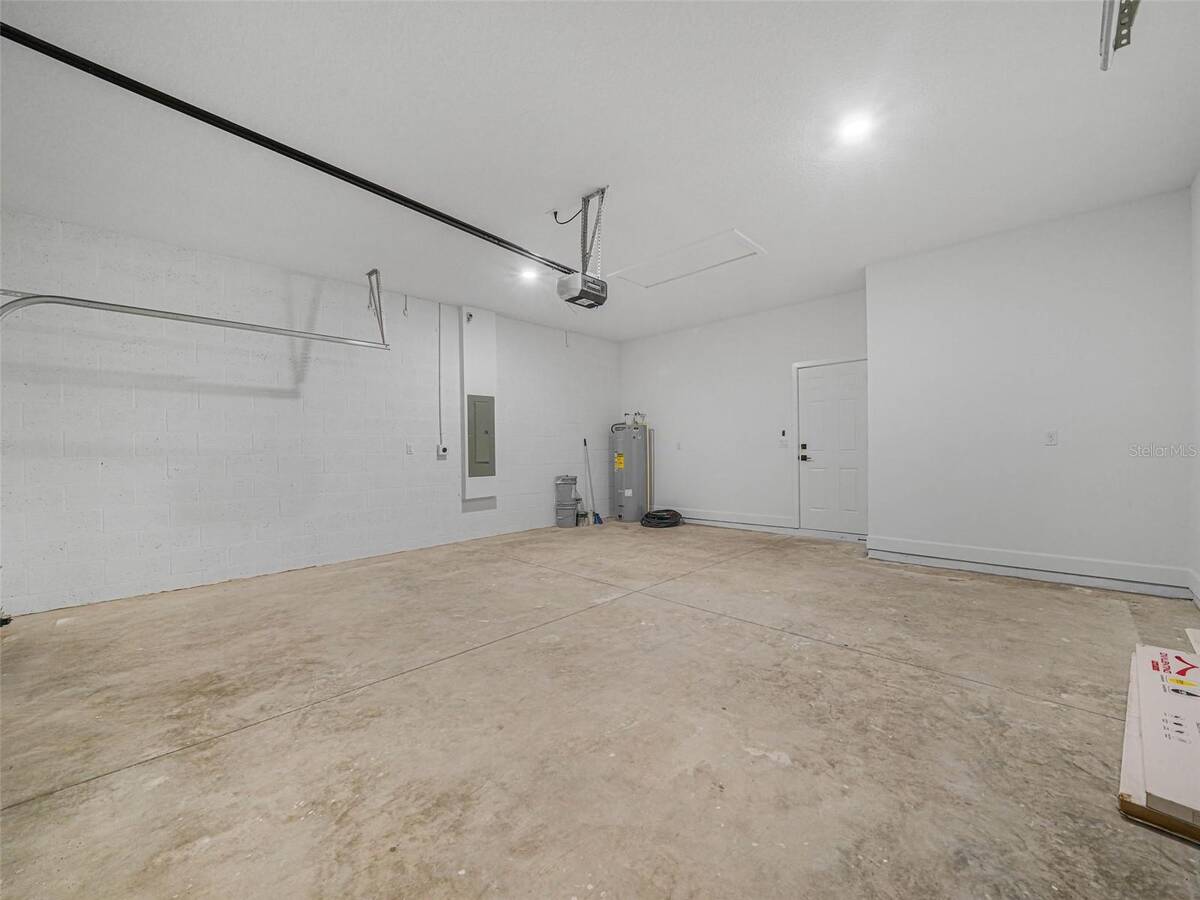 325 Costa Bravo Drive, Sebring, FL 33876