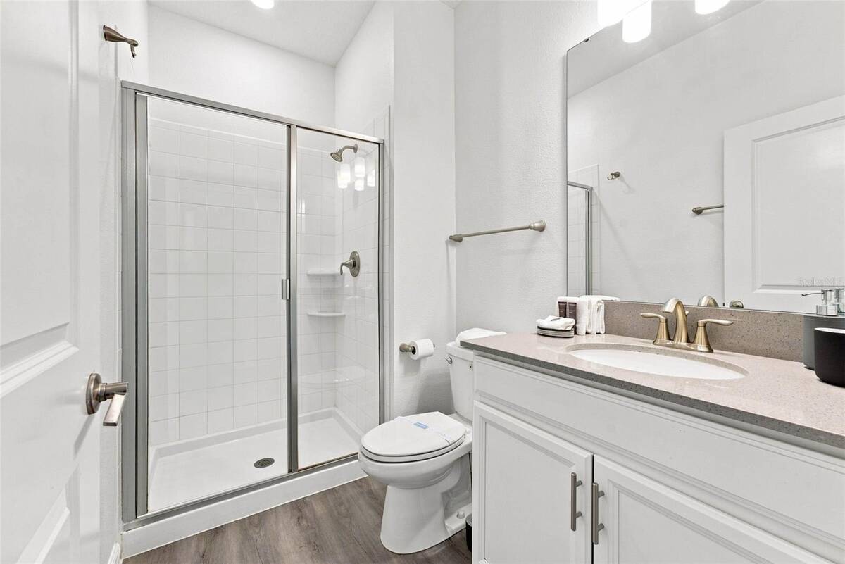 880 Pebble Beach Drive, Davenport, FL 33896