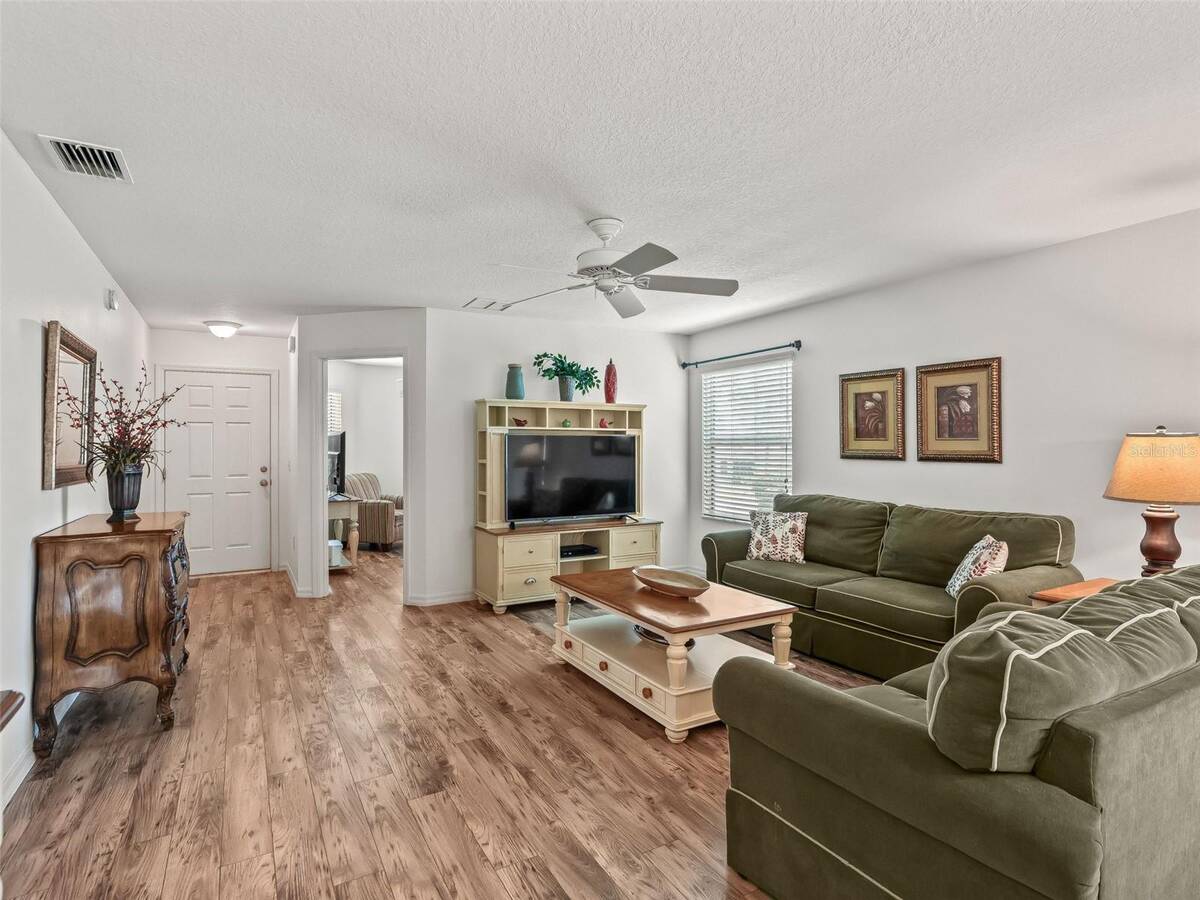 1906 Harston Trail, The Villages, FL 32162