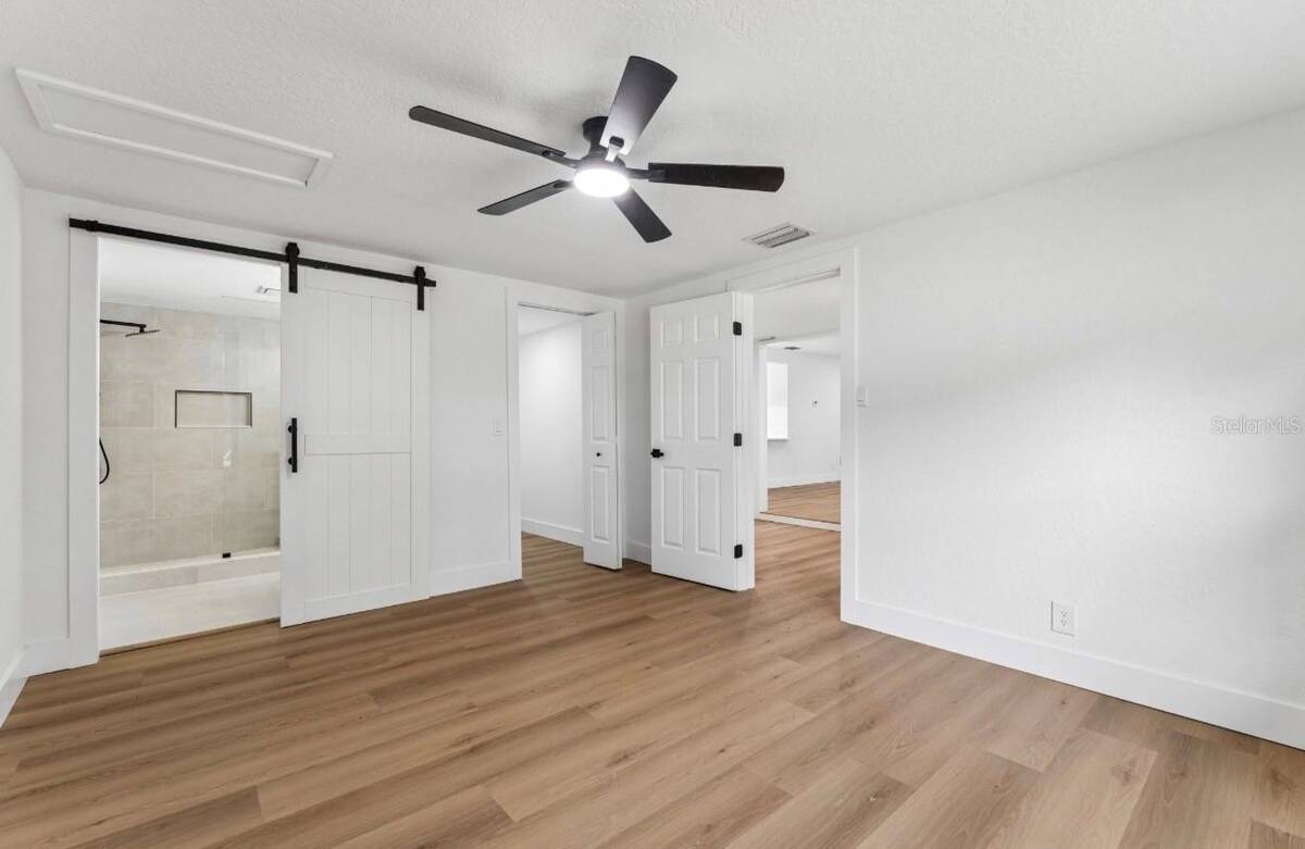 1910 Curry Ford Road, Orlando, FL 32806