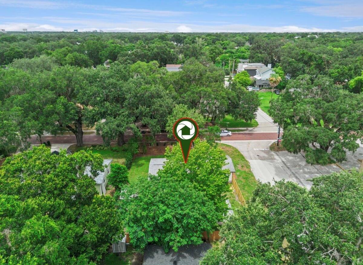 1910 Curry Ford Road, Orlando, FL 32806