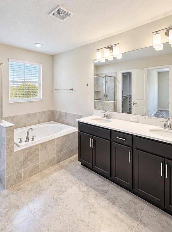 1152 Trappers Trail Loop, Davenport, FL 33896