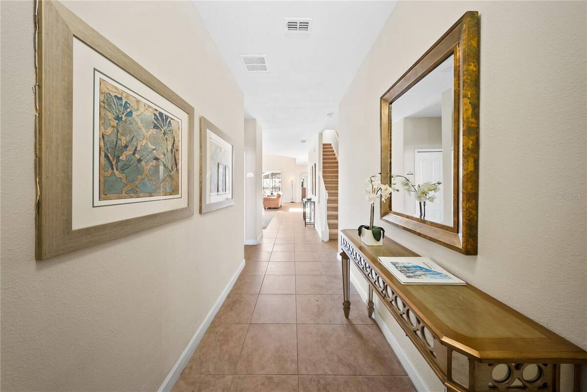 8960 Bismarck Palm Rd, Kissimmee, FL 34747