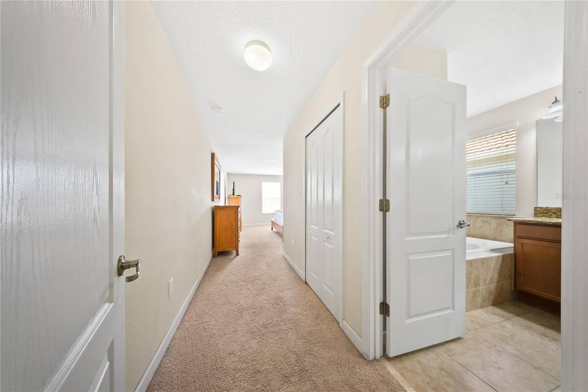 8960 Bismarck Palm Rd, Kissimmee, FL 34747