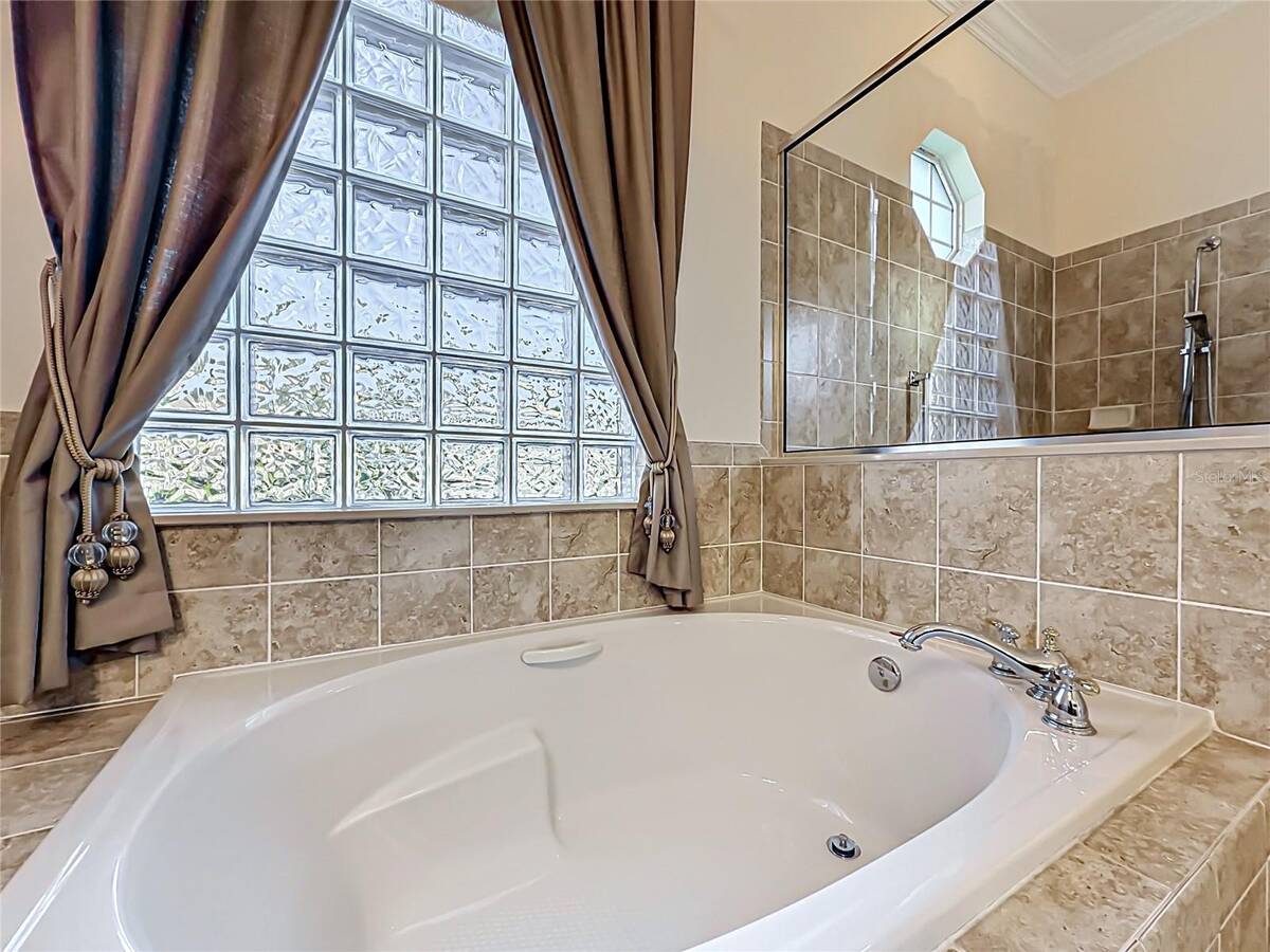 4810 Sable Ridge Court, Leesburg, FL 34748