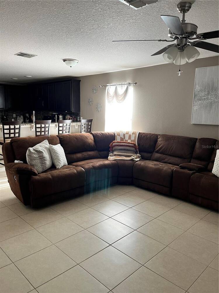 2121 Hibiscus Place, Poinciana, FL 34759