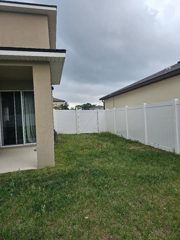 5605 Blowing Wind Place, St Cloud, FL 34771
