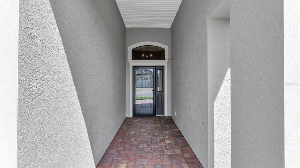 7783 Lake James Boulevard, Lakeland, FL 33810
