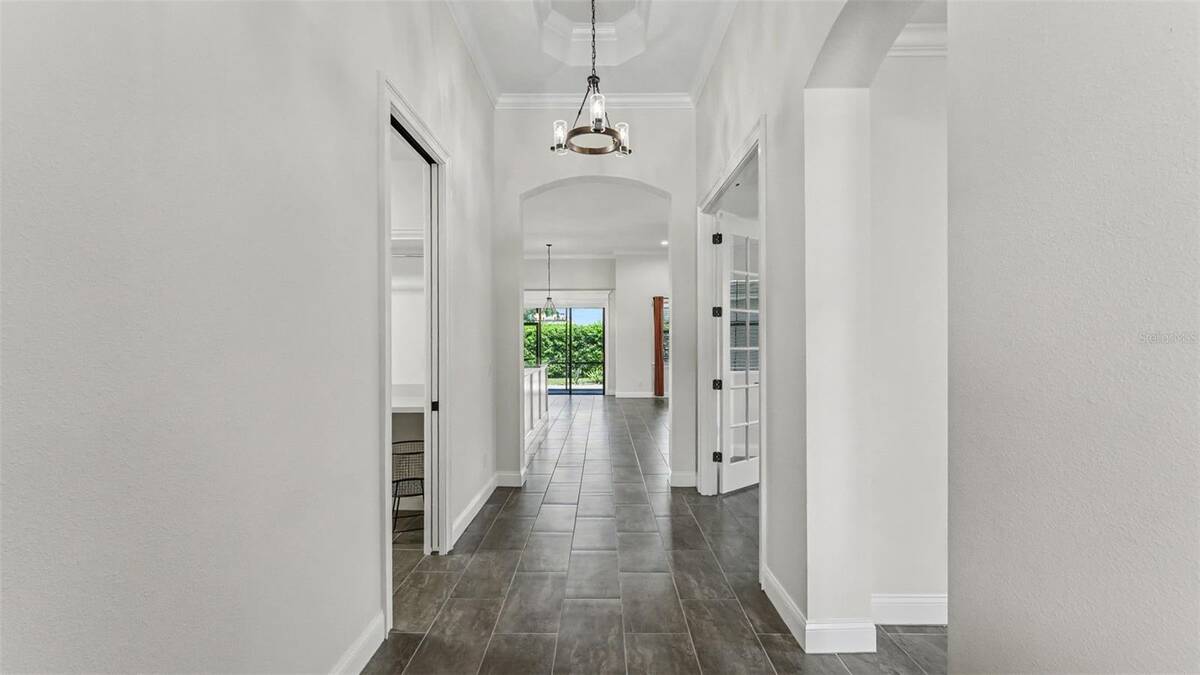 7783 Lake James Boulevard, Lakeland, FL 33810