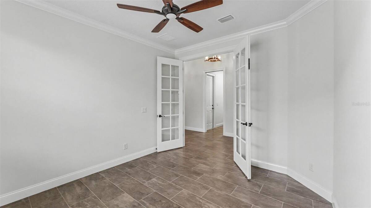 7783 Lake James Boulevard, Lakeland, FL 33810