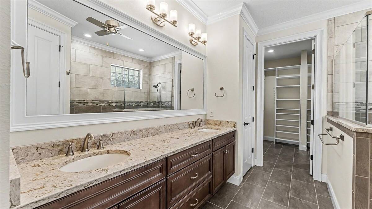 7783 Lake James Boulevard, Lakeland, FL 33810