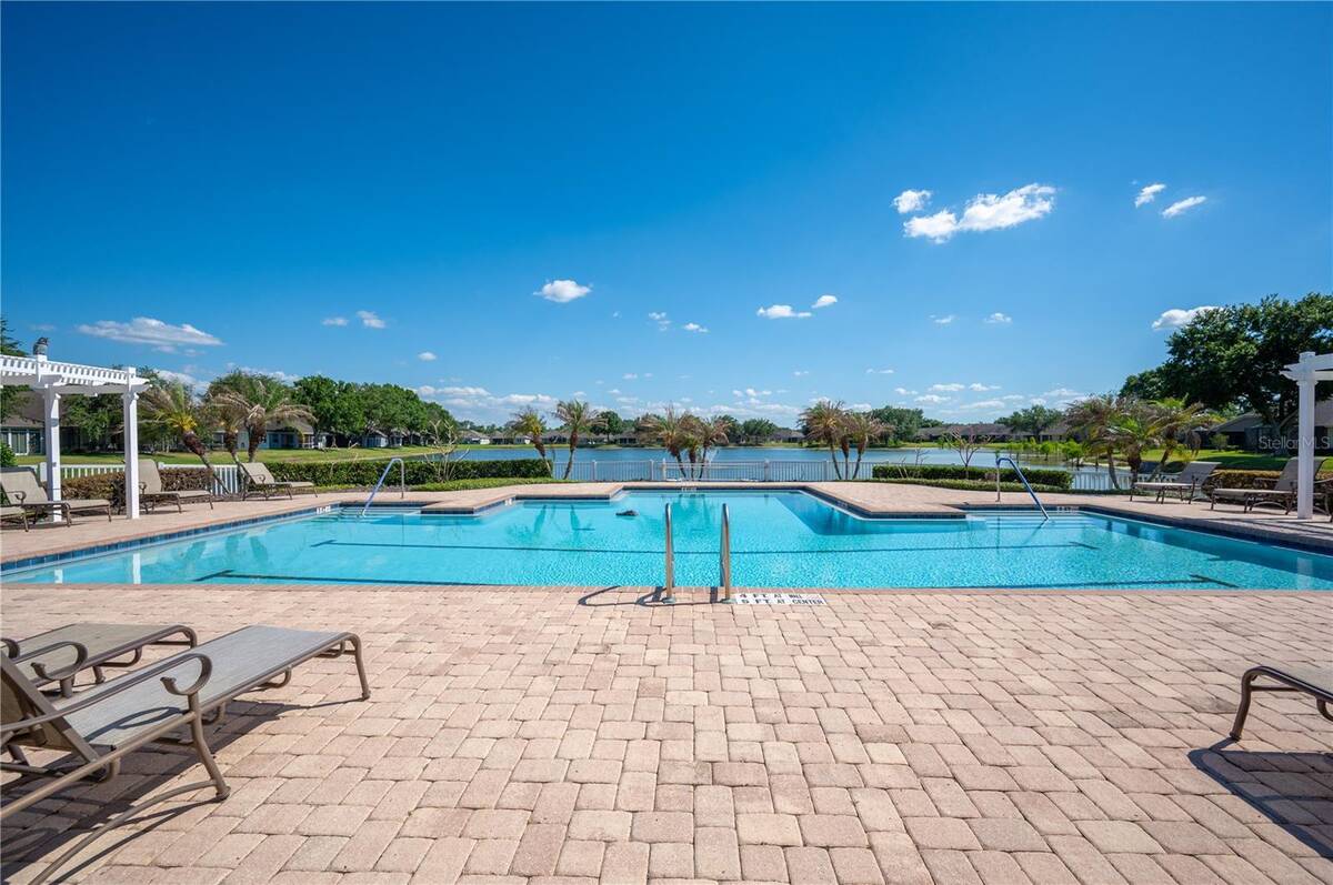 7783 Lake James Boulevard, Lakeland, FL 33810