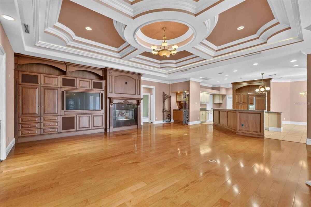 2220 Se Mill Creek Circle, Ocala, FL 34471