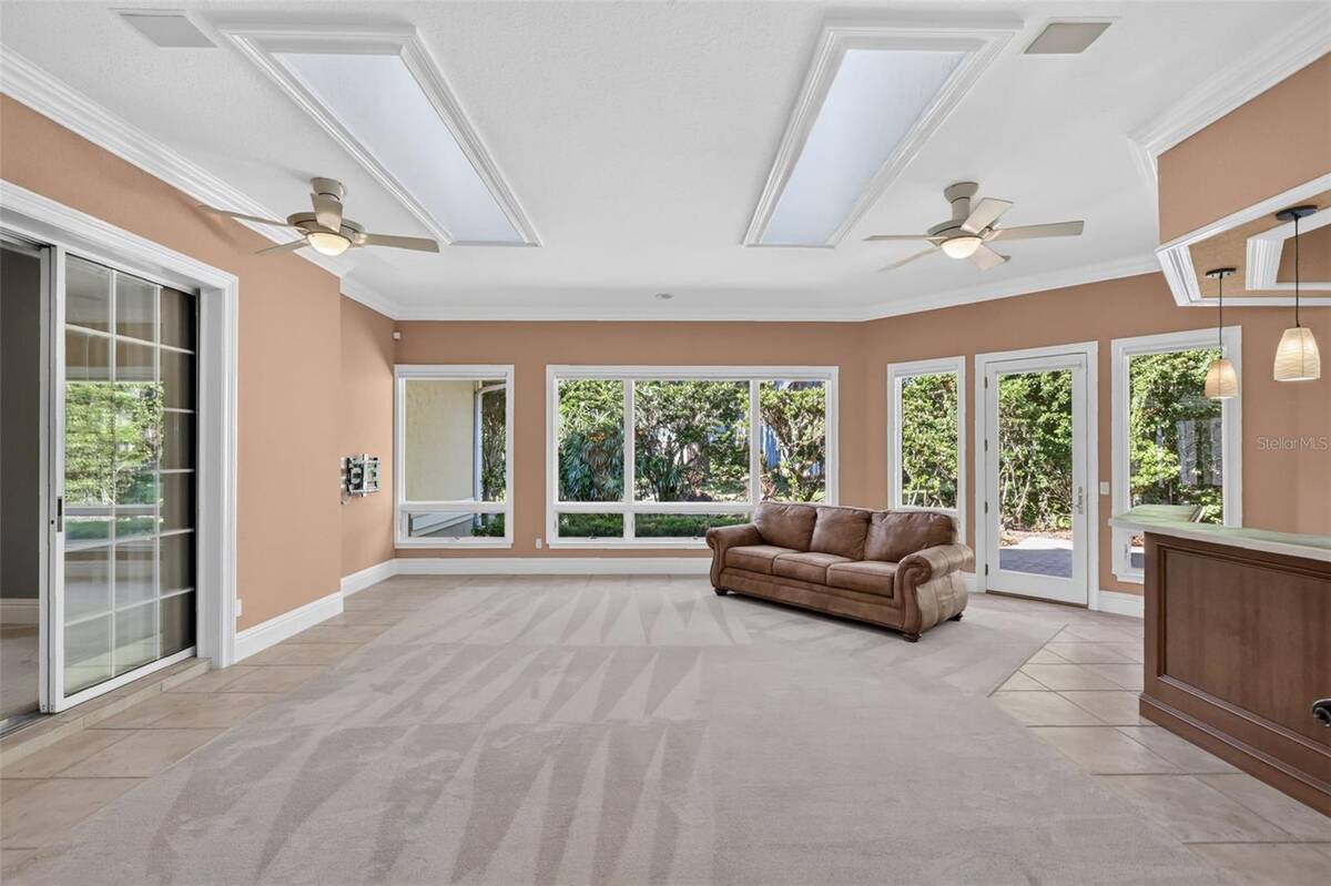 2220 Se Mill Creek Circle, Ocala, FL 34471