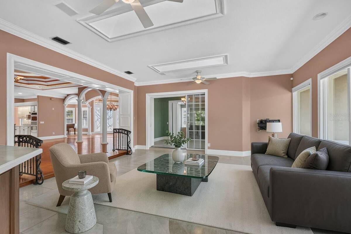 2220 Se Mill Creek Circle, Ocala, FL 34471