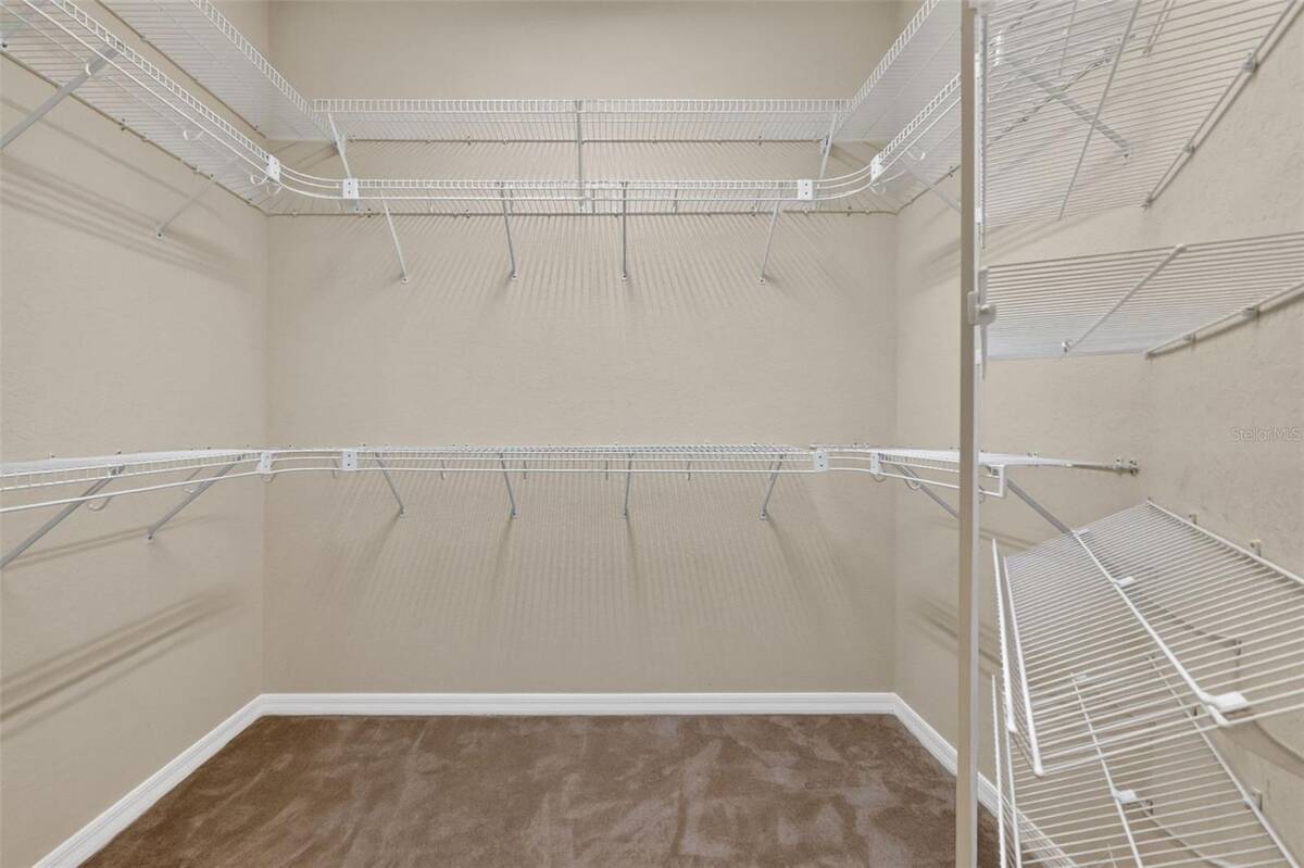 2220 Se Mill Creek Circle, Ocala, FL 34471