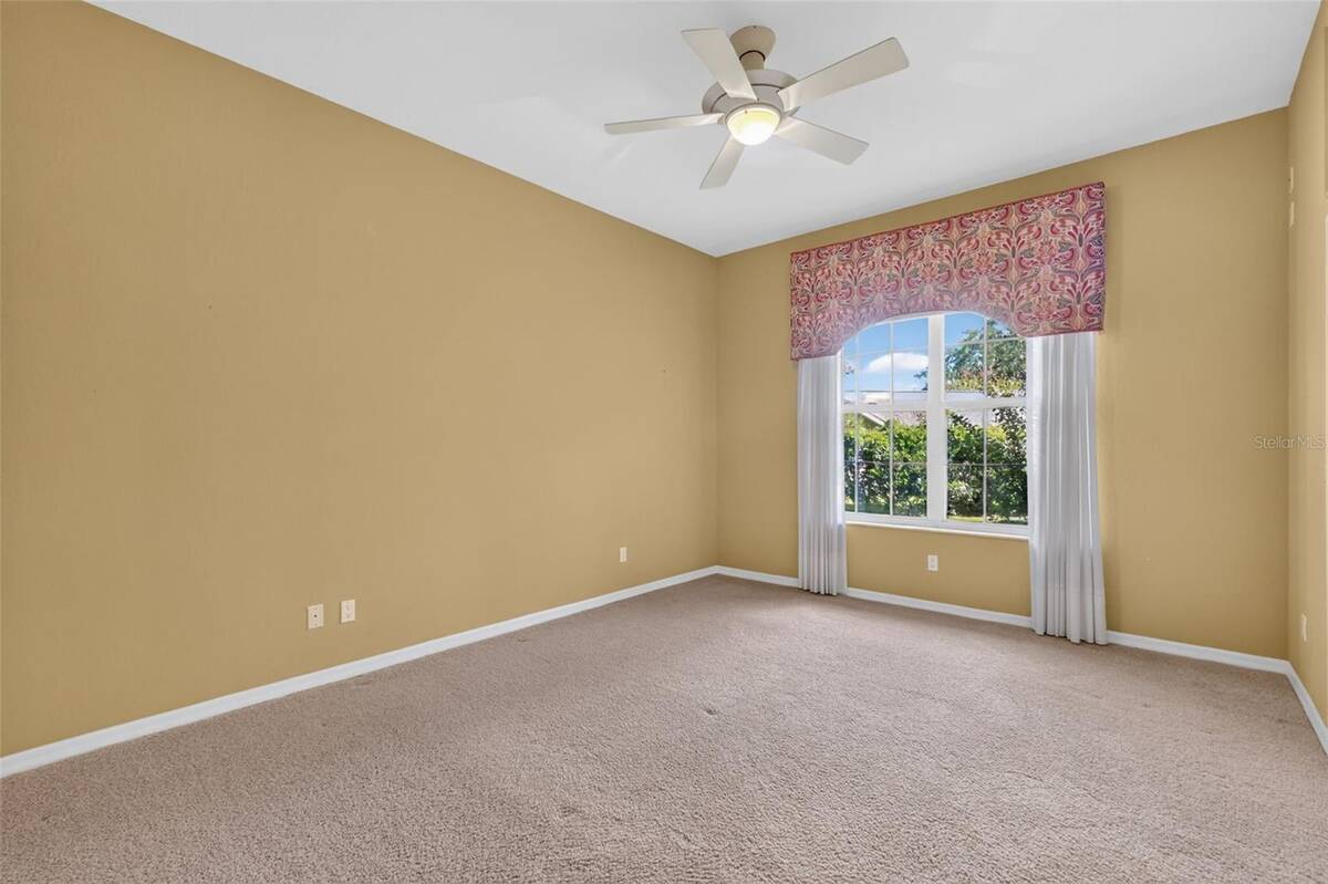 2220 Se Mill Creek Circle, Ocala, FL 34471