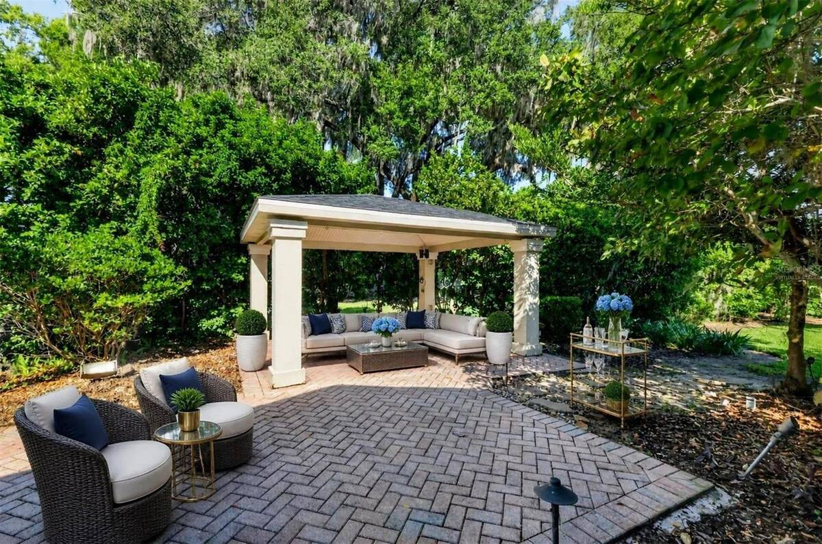 2220 Se Mill Creek Circle, Ocala, FL 34471