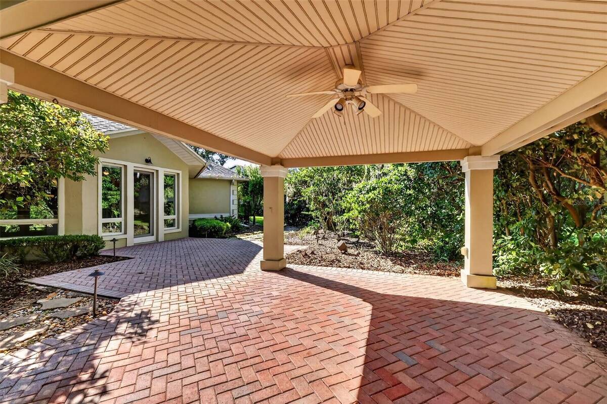 2220 Se Mill Creek Circle, Ocala, FL 34471